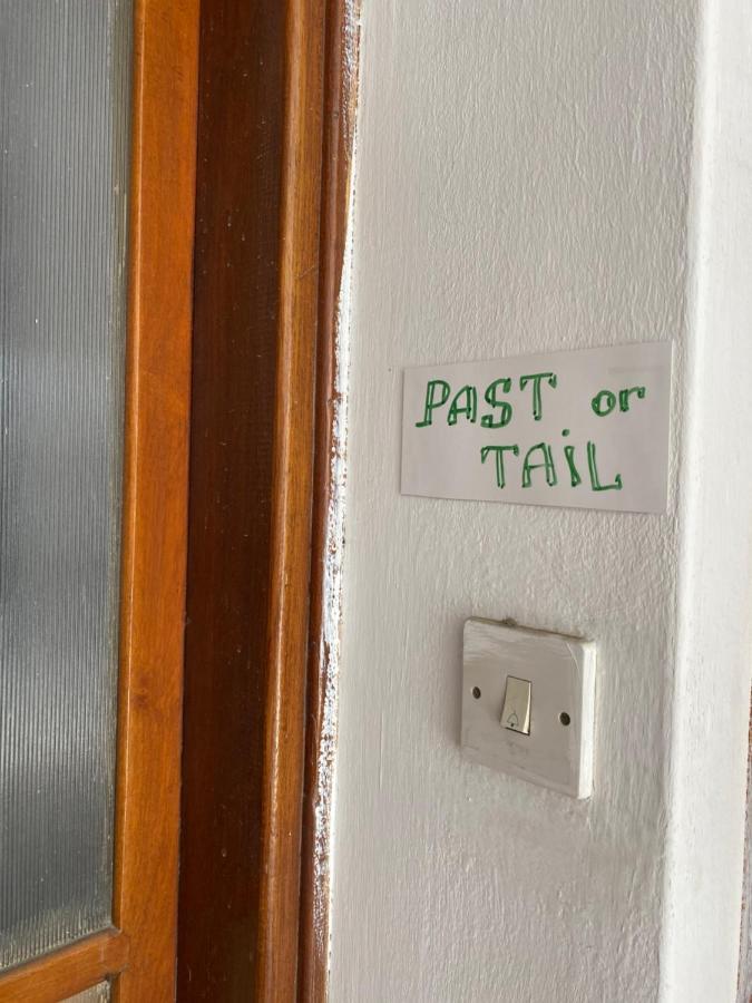 Past Or Tail Rooms Larnaca Ngoại thất bức ảnh