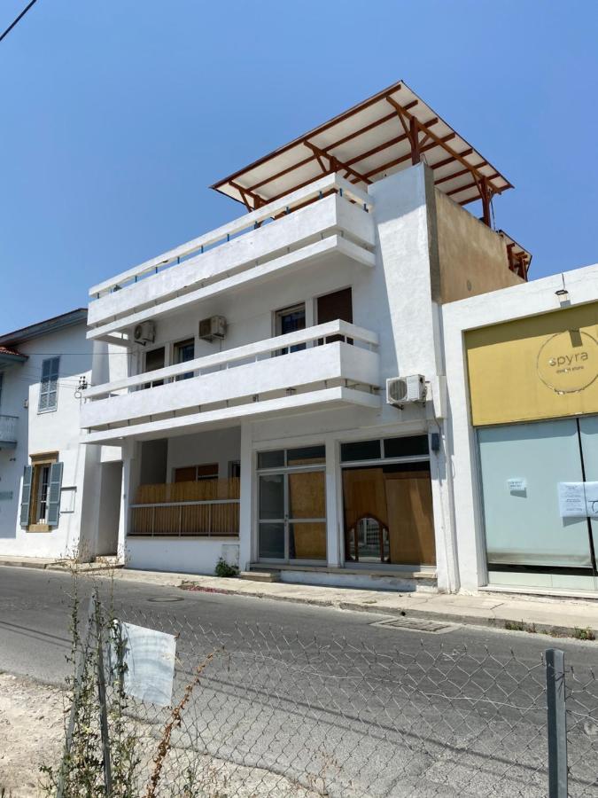Past Or Tail Rooms Larnaca Ngoại thất bức ảnh