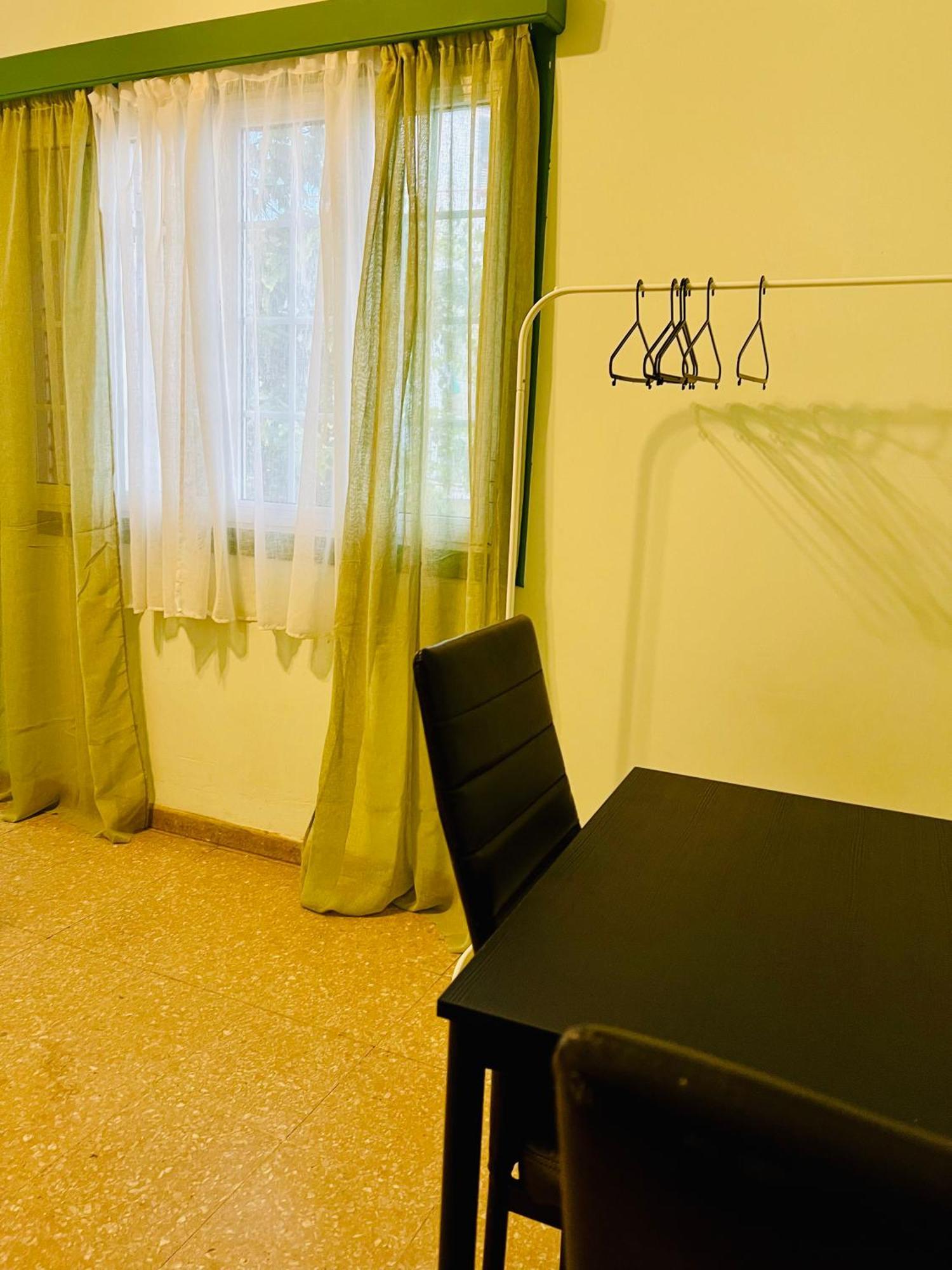 Past Or Tail Rooms Larnaca Ngoại thất bức ảnh